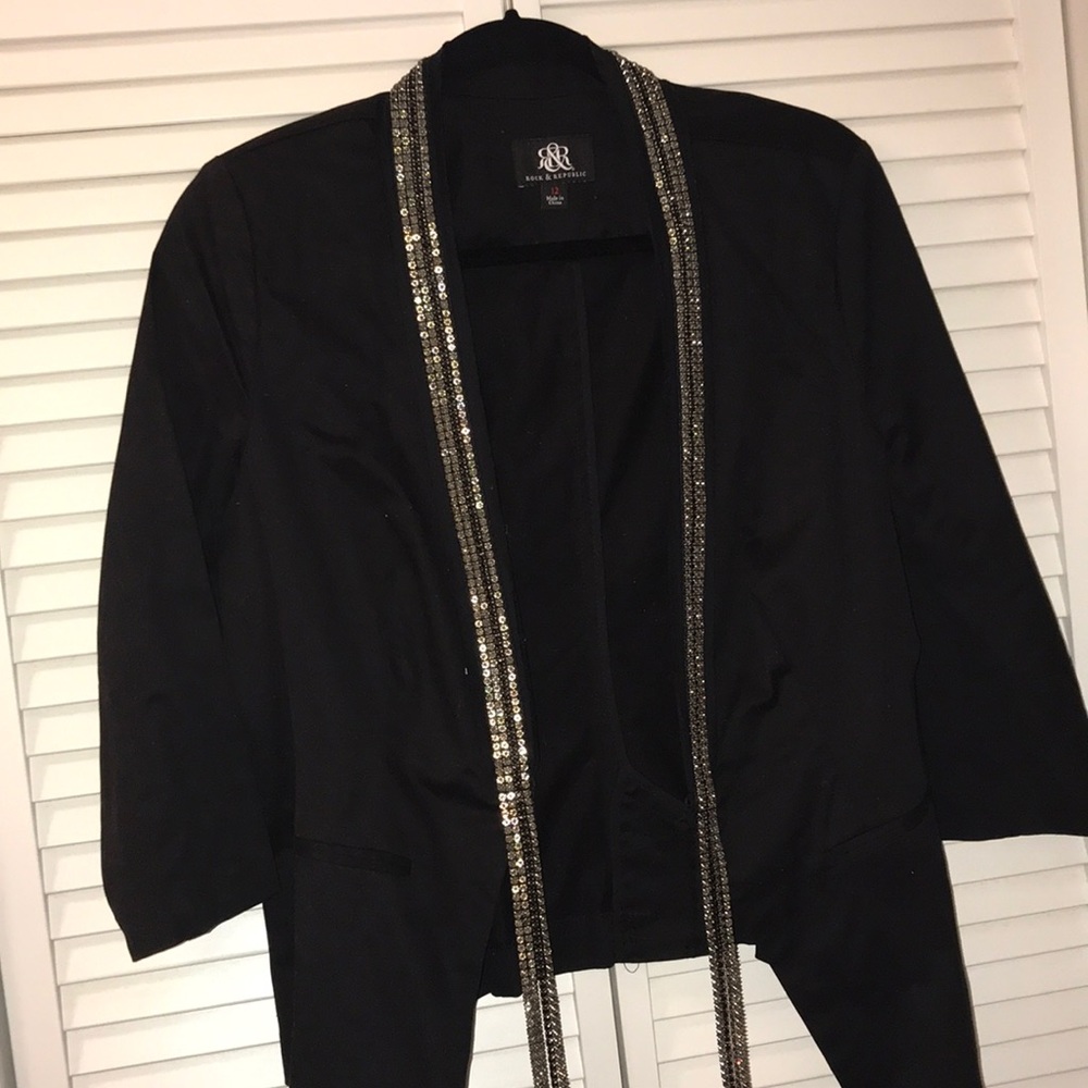 🔥Rock & Republic fancy blazer.🔥🔥🔥🔥🔥🔥🔥 - Picture 4 of 9